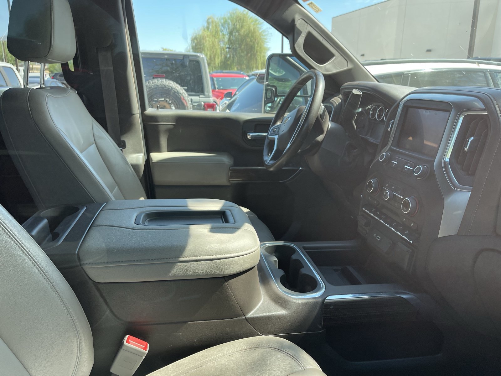 Used 2020 Chevrolet Silverado 3500 LT w/ Convenience Package AWD/4WD image 8