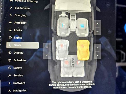 Used 2023 Tesla Model X image 46