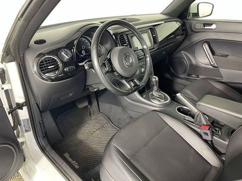 Used 2018 Volkswagen Beetle 2.0T S FWD image 3
