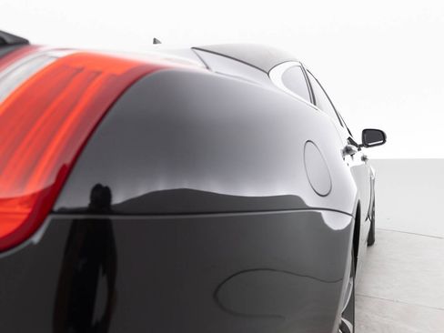 Used 2015 Jaguar XJ RWD image 14