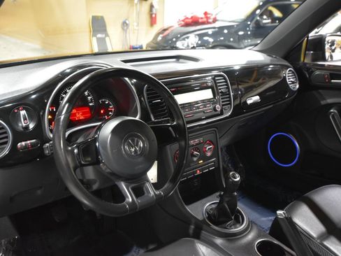 Used 2012 Volkswagen Beetle 2.5 image 13