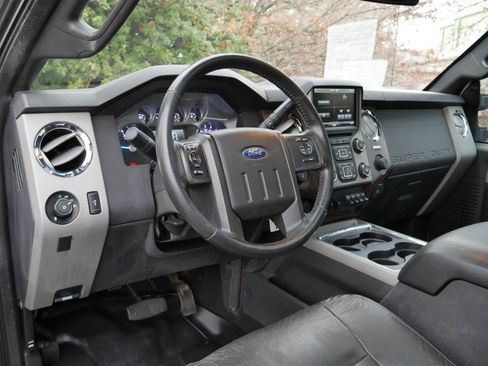 Used 2015 Ford F350 Lariat w/ Lariat Ultimate Package image 4