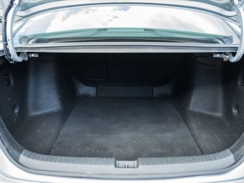 Used 2024 Honda Accord EX image 9