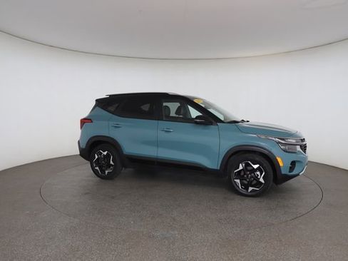 Used 2023 Honda HR-V LX image 24