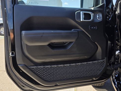 New 2026 Jeep Wrangler Unlimited Sport AWD/4WD image 11