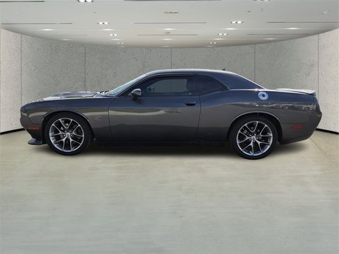 Used 2019 Dodge Challenger R/T w/ Plus Package image 6