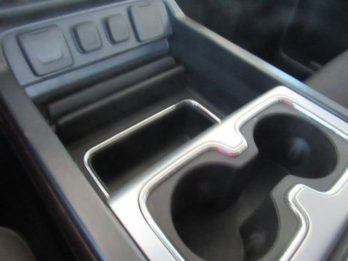 Used 2018 GMC Sierra 1500 SLE image 45