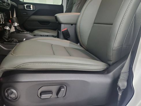 New 2026 Jeep Gladiator Mojave AWD/4WD image 12