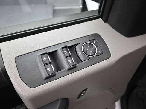 Used 2018 Ford F150 XL w/ Equipment Group 101A Mid image 9