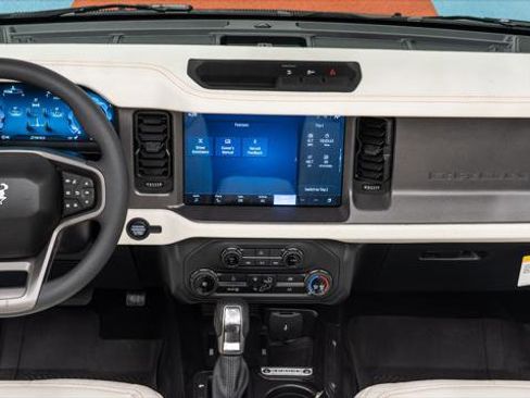 Used 2025 Ford Bronco 4-Door image 42