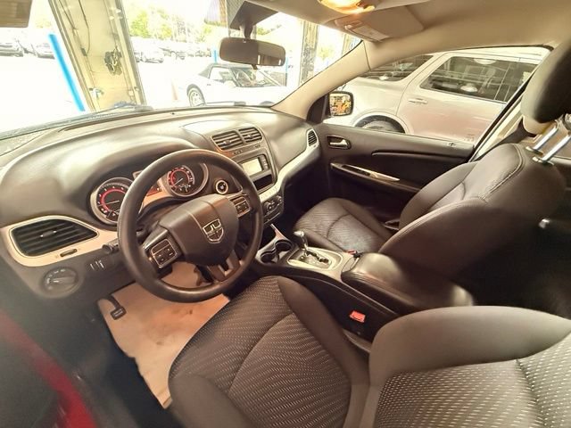 Used 2017 Dodge Journey SE FWD image 6