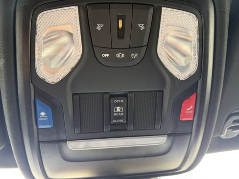 Used 2025 RAM 1500 Big Horn AWD/4WD image 25