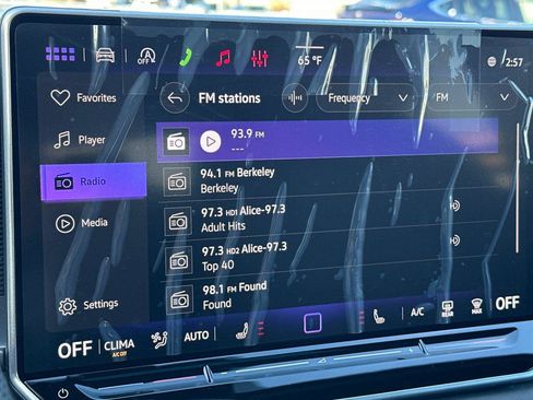 New 2026 Volkswagen Tiguan SE R-Line image 17