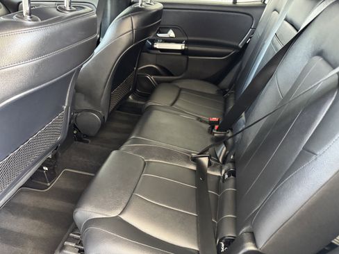 Used 2020 Mercedes-Benz GLB 250 4MATIC image 14