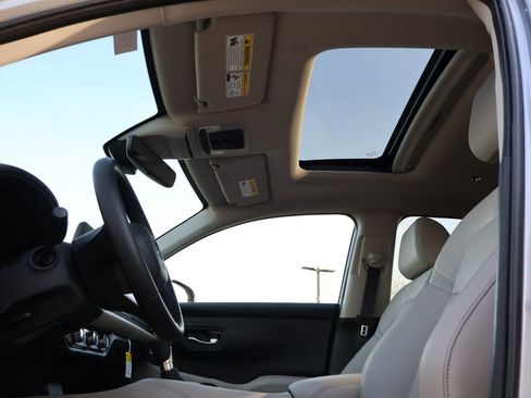 Used 2026 Honda HR-V EX-L image 32