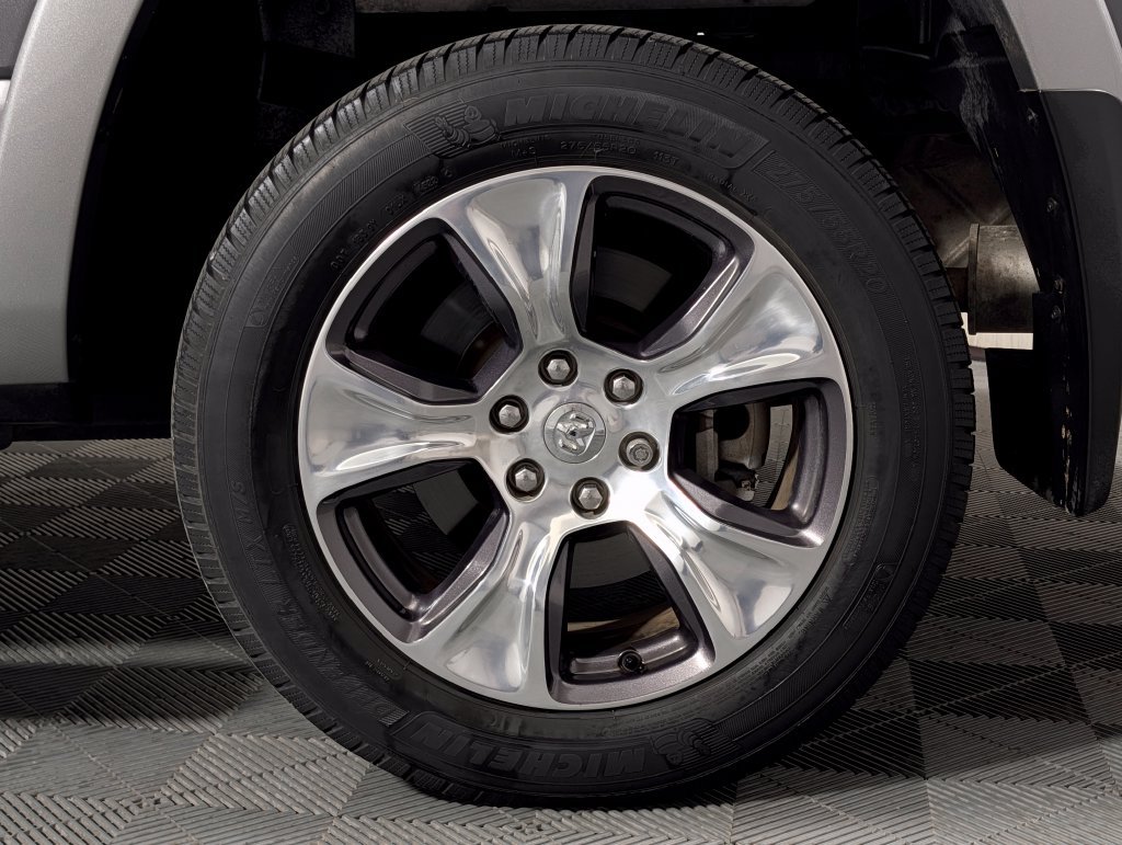 Used 2019 RAM 1500 Laramie AWD/4WD image 26