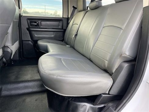 Used 2018 RAM 3500 Tradesman w/ Chrome Appearance Group image 22