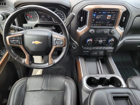 Used 2021 Chevrolet Silverado 1500 High Country w/ Technology Package RWD image 27