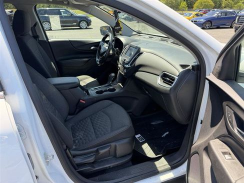 Used 2021 Chevrolet Equinox LT AWD/4WD image 11