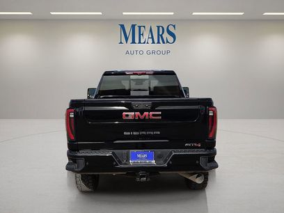 Used 2025 GMC Sierra 2500 AT4 w/ AT4 Premium Plus Package