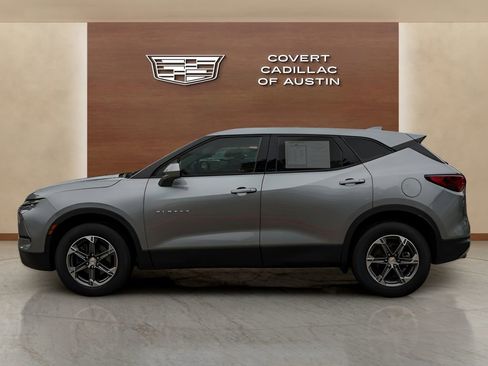 Used 2024 Chevrolet Blazer LT FWD image 2