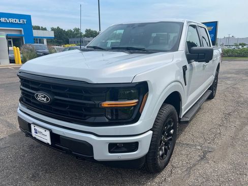 Used 2025 Ford F150 XLT w/ Equipment Group 302A MID AWD/4WD image 13
