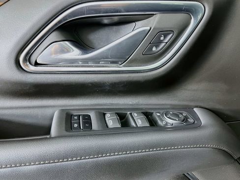 Used 2023 Chevrolet Tahoe High Country w/ Advanced Technology Package AWD/4WD image 26