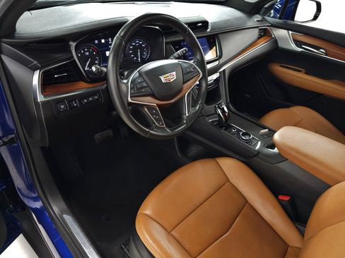 Certified 2023 Cadillac XT5 Premium Luxury w/ Technology Package AWD/4WD image 18