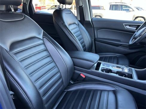 Used 2023 Ford Edge SEL image 25