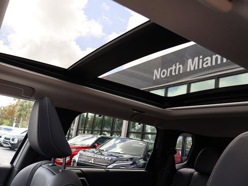 New 2026 Mitsubishi Outlander SEL image 22