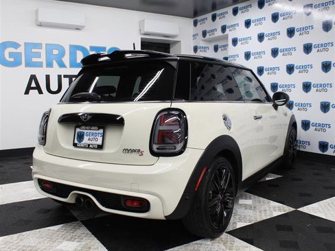 Used 2014 MINI Cooper S image 4