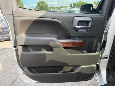Used 2015 GMC Sierra 1500 SLE AWD/4WD image 16