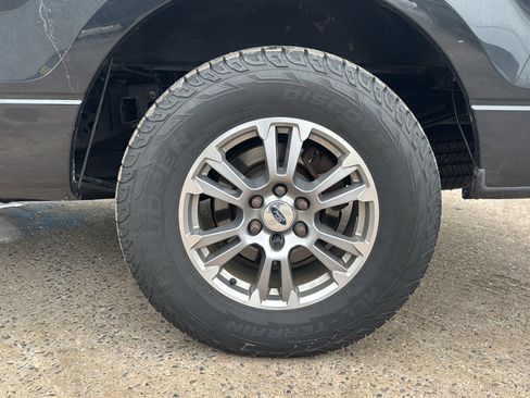 Used 2014 Ford F150 XLT w/ Equipment Group 302A Luxury image 34