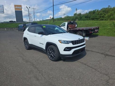 New 2026 Jeep Compass Limited AWD/4WD image 2