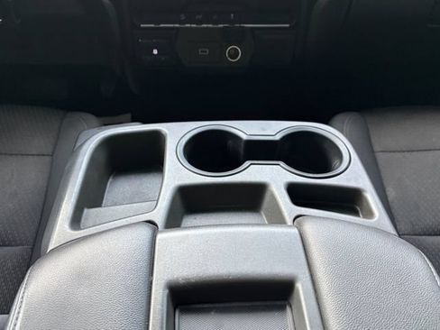 Used 2019 Chevrolet Silverado 1500 Custom Trail Boss w/ Custom Convenience Package AWD/4WD image 6