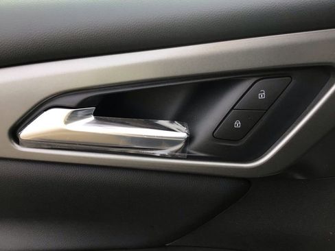 New 2026 Chevrolet Traverse LT w/ Driver Confidence Package image 29