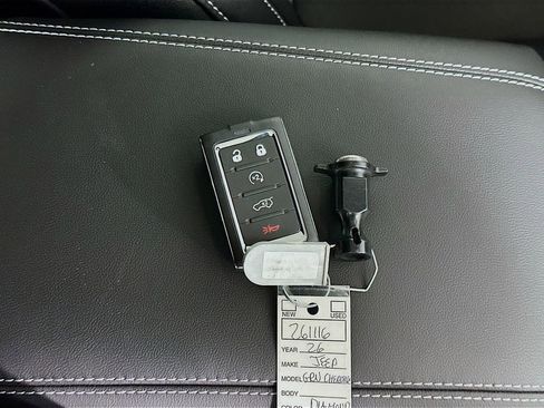 New 2026 Jeep Grand Cherokee Altitude image 20