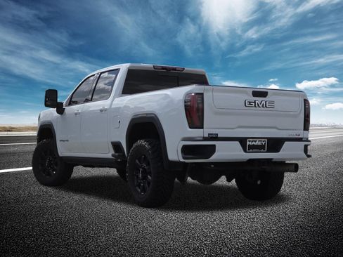 Used 2024 GMC Sierra 2500 AT4 w/ AT4 Premium Plus Package image 25