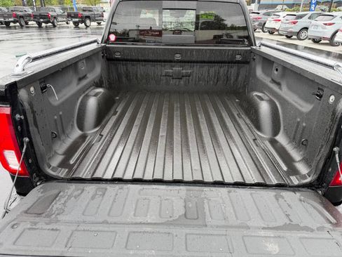 Used 2018 Chevrolet Silverado 1500 High Country image 20