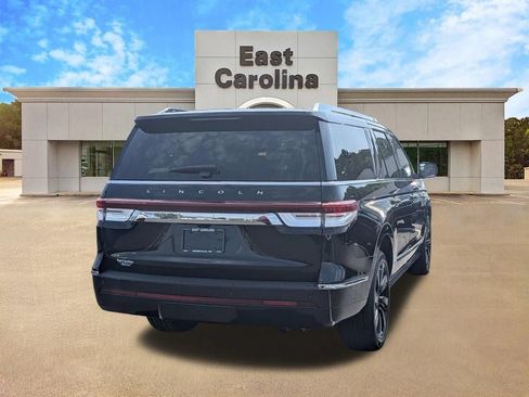 Used 2022 Lincoln Navigator L Reserve w/ Monochromatic Package AWD/4WD image 3