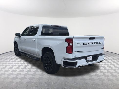 Used 2023 Chevrolet Silverado 1500 RST w/ Convenience Package II AWD/4WD image 3