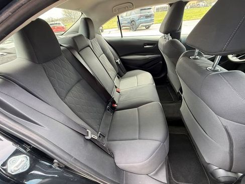 Used 2020 Toyota Corolla LE FWD image 13