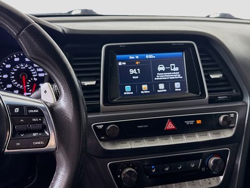 Used 2018 Hyundai Sonata Sport w/ Cargo Package image 18