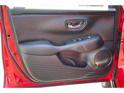 Used 2025 Honda HR-V Sport image 11