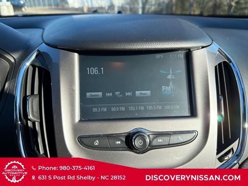 Used 2017 Chevrolet Cruze LT image 17