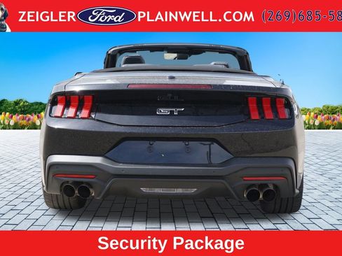 Used 2025 Ford Mustang GT Premium w/ GT Performance Package RWD image 4