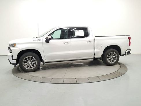 Used 2022 Chevrolet Silverado 1500 High Country w/ Technology Package AWD/4WD image 4