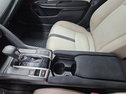 Used 2017 Honda Civic EX image 18