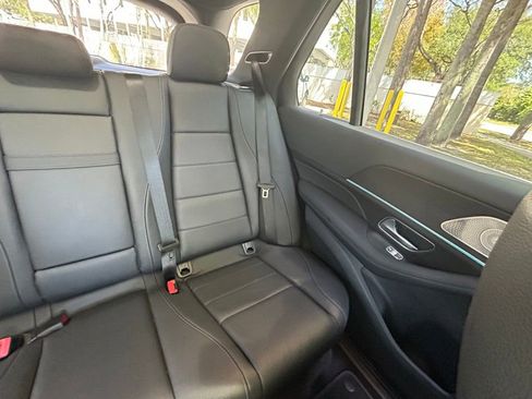 Used 2022 Mercedes-Benz GLE 350 4MATIC w/ Premium Package image 14