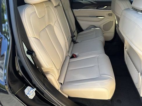New 2027 Jeep Grand Cherokee Limited AWD/4WD image 15